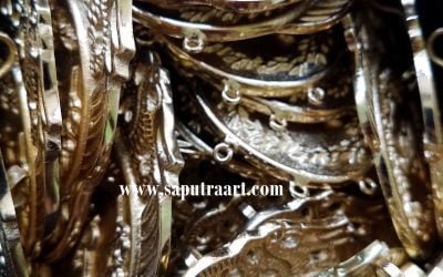 Ornamen Cor Kuningan