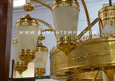 Lampu Hias Masjid Nabawi