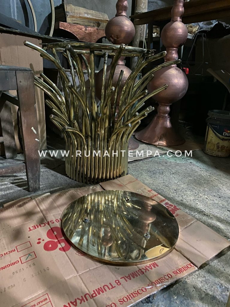 coffee table kuningan