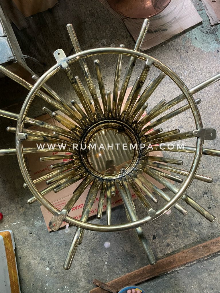 kerajinan meja kuningan