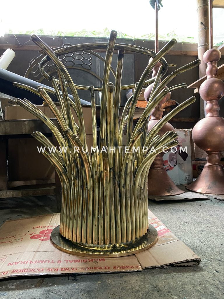 kerajinan meja kuningan