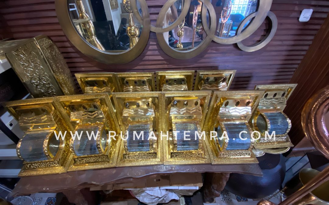 Lampu Dinding Masjid Kuningan