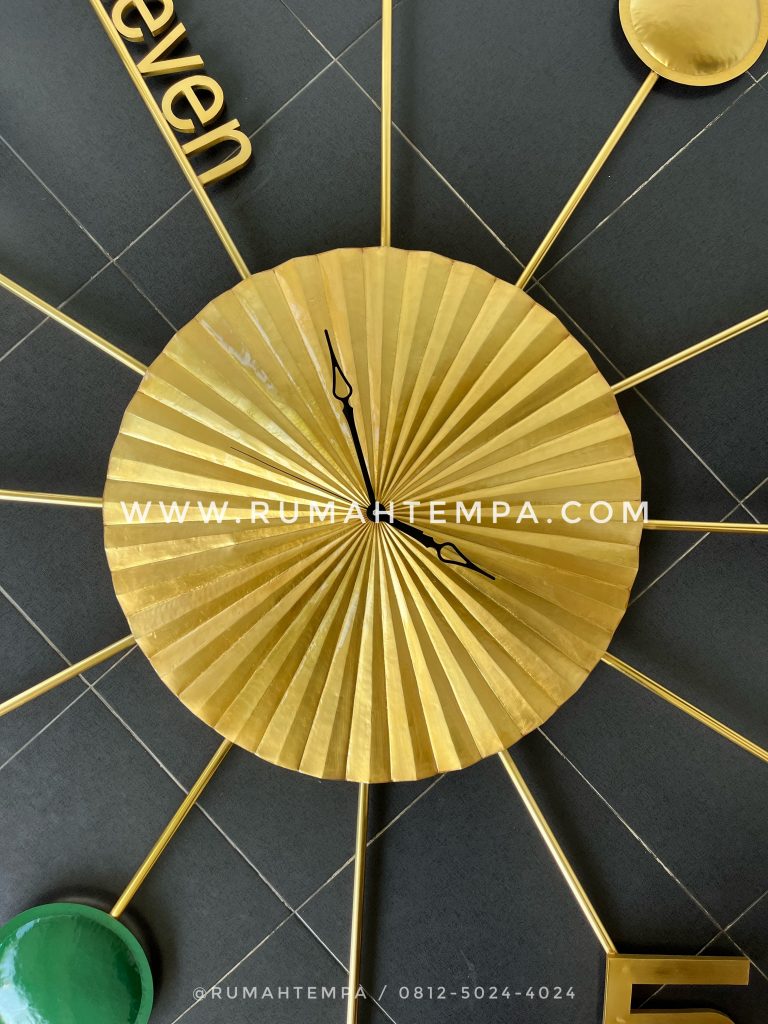 hiasan jam dinding
