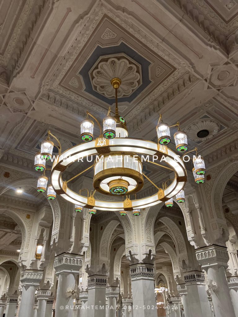 replika lampu masjidil haram kuningan