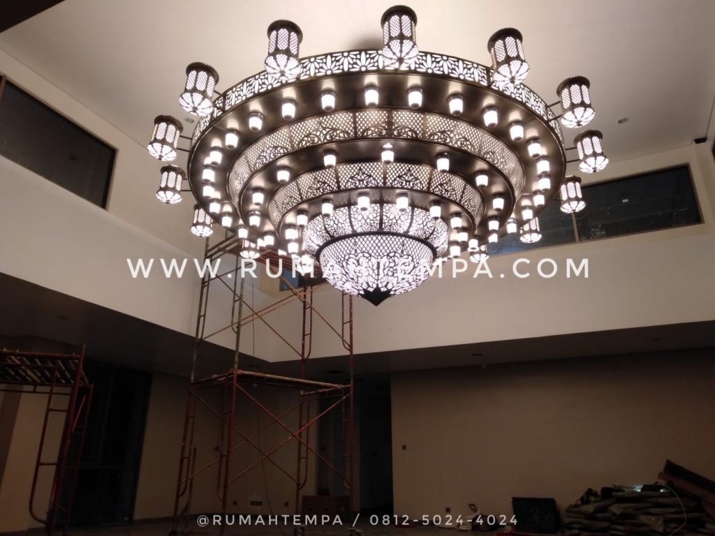 Lampu gantung masjid kuningan tembaga