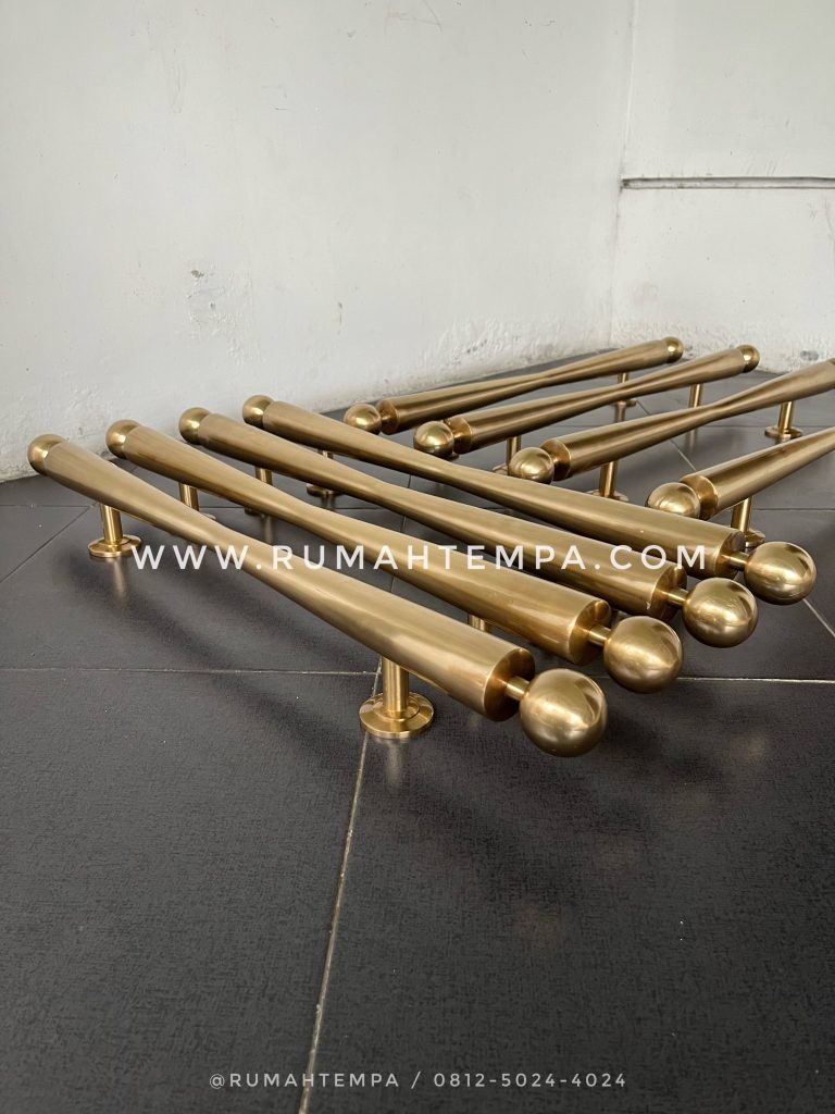 handle pintu kuningan