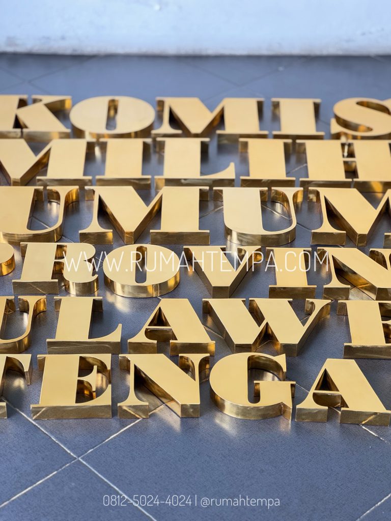custom huruf timbul kuningan