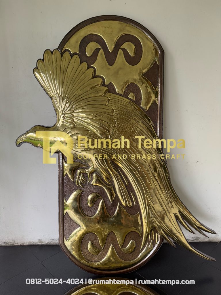 relief kuningan custom