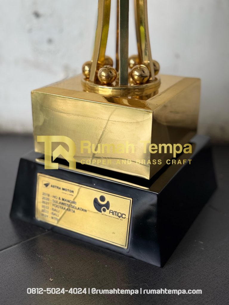 piala kuningan tembaga