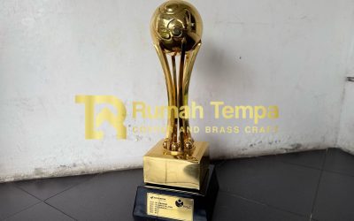 Custom Piala Logam Kuningan