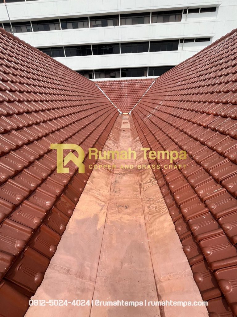 pengrajin talang tembaga