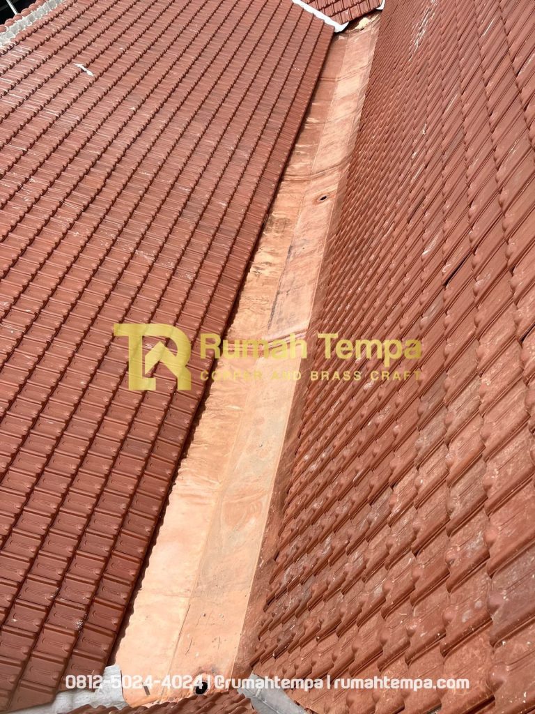 kerajinan talang air tembaga kuningan