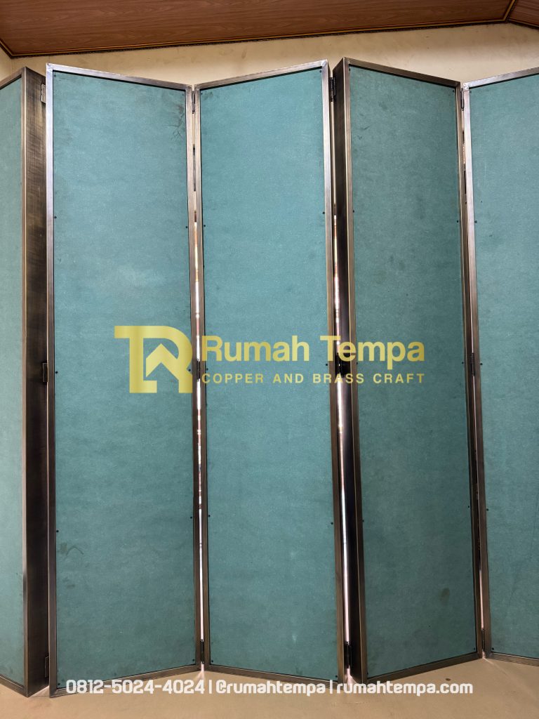 partisi bahan kuningan