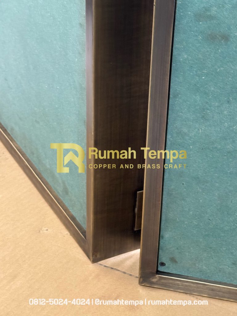 custom partisi bahan kuningan