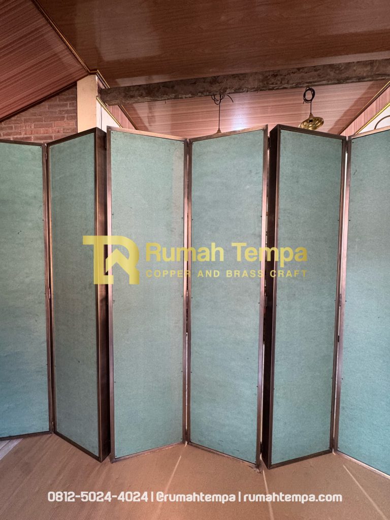 kerajinan partisi bahan kuningan