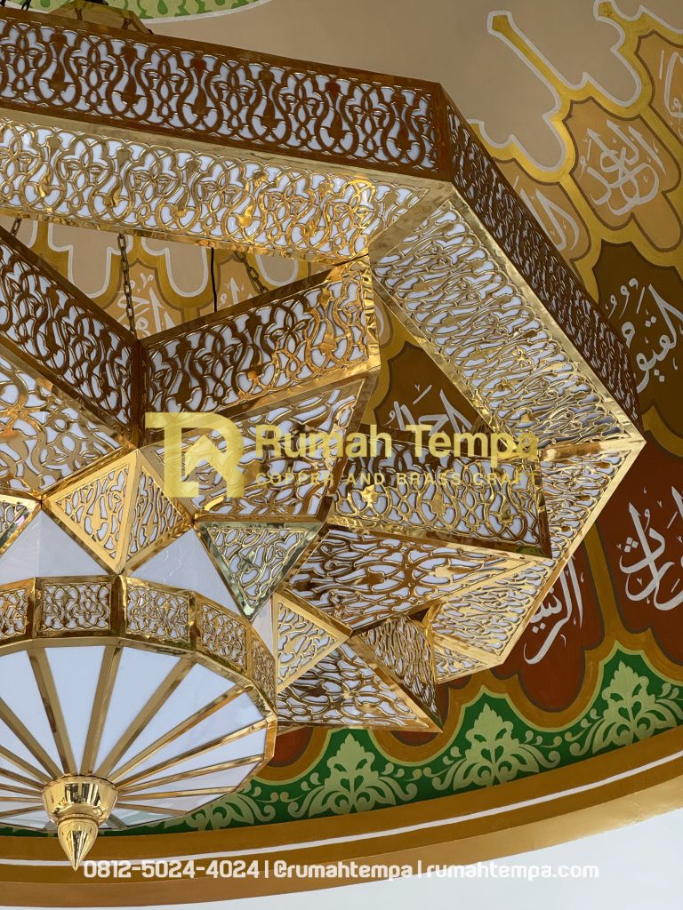 lampi gantung hias masjid