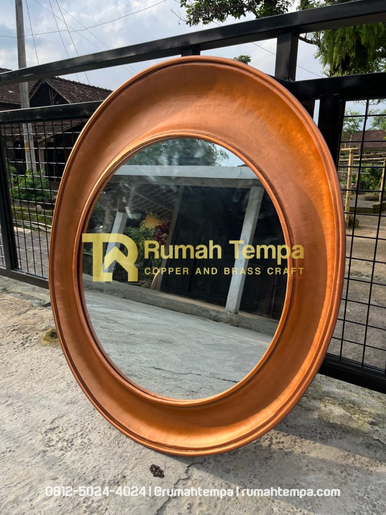 cermin tembaga bulat