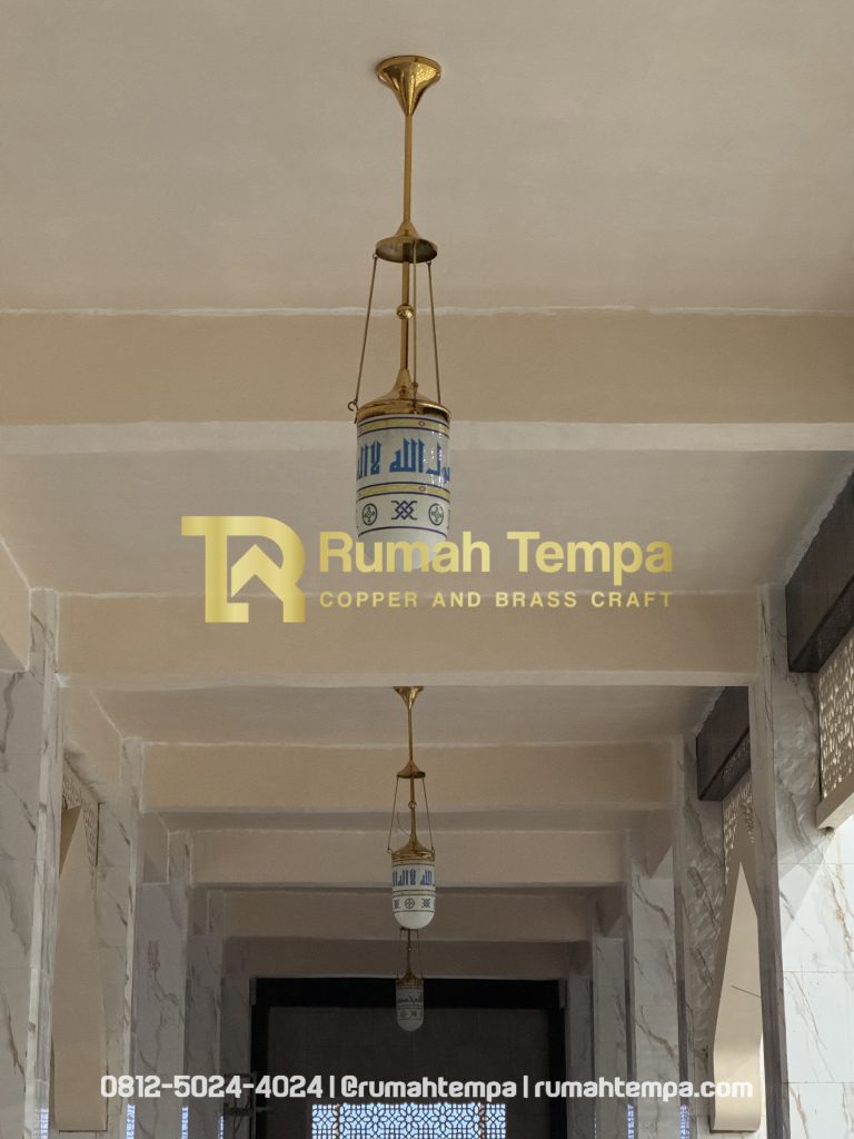 lampu plafon kuningan