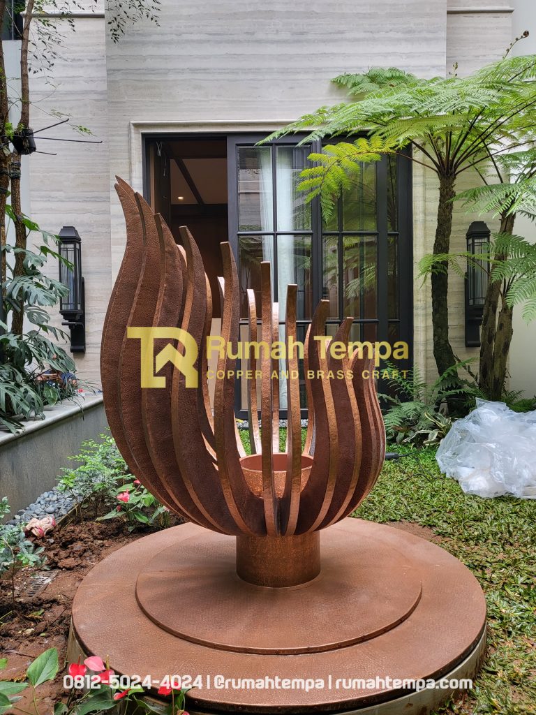 sculpture tembaga