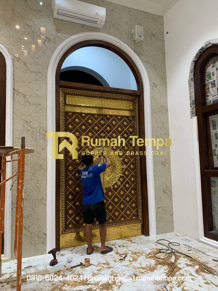 kerajinan pintu nabawi